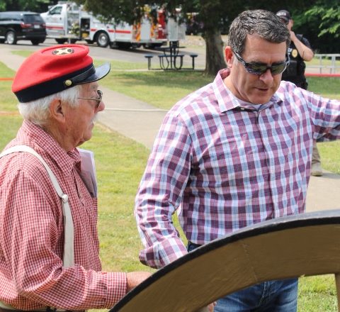 U.S. Congressman Mark Green fires Confederate cannon